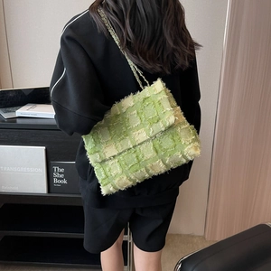 Green tweed shoulder bag with plaid pattern, chain strap and fringe edge for women