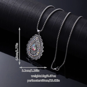 Detail view of teardrop stone necklace with size specifications 4.5cm and 60cm chain