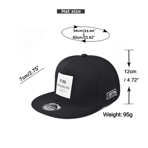 Maatschema van de zwarte Brooklyn katoenen baseballpet met alle afmetingen