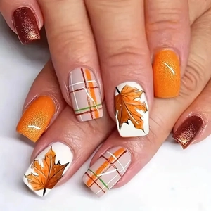 Chic Press On Nails ABS Plastic Autumn Maple Leaf Plaid Glitter Medium Square For Women Artificial Nails