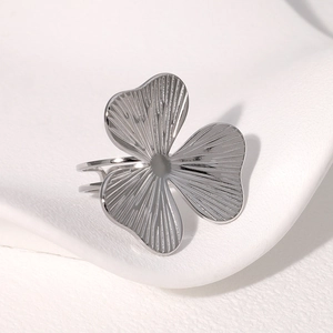 Adjustable silver petal ring with brushed texture on clover design for women