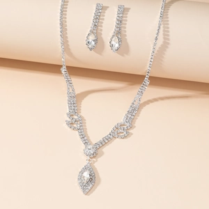 Elegant silver rhinestone necklace and drop earring set for bridal wedding and evening gala