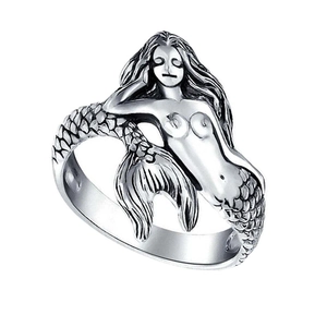 Bague sirène en argent vintage avec écailles détaillées et silhouette féminine gravée