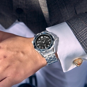 Men's waterproof stainless steel quartz watch with black wavy dial and metal strap