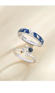 Detailed view of S925 sterling silver adjustable astronaut and star couple ring