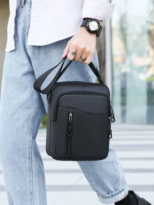 Borsa a tracolla da uomo in tessuto Oxford nero per pendolari e attività all'aperto