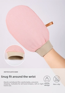 Rosa Peeling-Handschuh mit elastischem Bündchen und mattierter Oberflächentextur