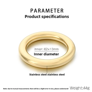 Polierter 18K vergoldeter Edelstahl-Armreif mit 62x13mm Innenmaßen für Damen