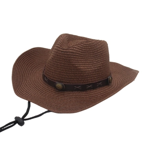 Cappello da cowboy classico in paglia marrone con fascia in pelle e sottogola regolabile