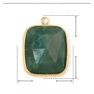 Technical dimensions of green natural stone pendant in gold-plated stainless steel