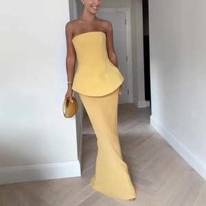 Haut Tube Sans Bretelles Et Jupe Longue Plissée Élégant Couleur Unie Polyester Tenue De Soirée Pour Femmes