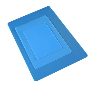 Ensemble de 3 tapis en silicone bleu de tailles variées pour la cuisson et protection de table
