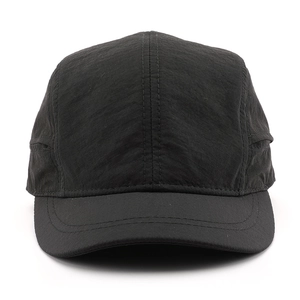 Minimalist black 5-panel quick-dry baseball cap with flat brim for outdoor sun protection