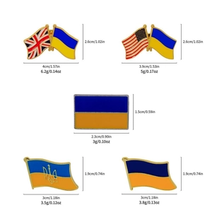Lot de pins en émail Ukraine avec drapeaux croisés USA et UK et détails des badges métalliques