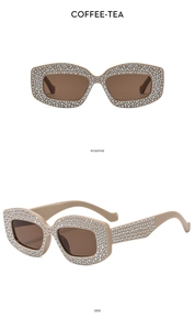 Detailansicht der luxuriösen Sonnenbrille in Coffee-Tea mit funkelnden Strasssteinen