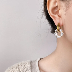 Hepburn style pearl hoop earrings with gold metal circle and baroque pearl drop tassels