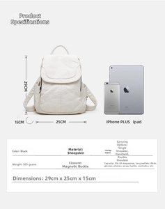 Dettaglio del grande zaino in pelle crema con dimensioni e confronto taglie con iPad