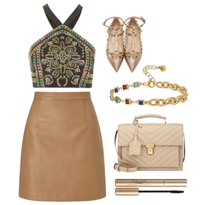 Elegante bracciale a catena in oro con zirconi quadrati colorati per un outfit alla moda