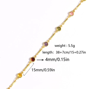 Close-up of gold chain necklace showing 5.5g weight and 38+7cm length specifications