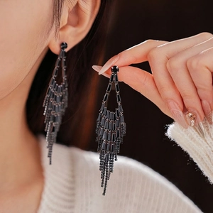 Elegant black teardrop crystal fringe drop earrings for women in a luxury fashion style