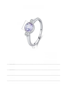 Vue détaillée de la bague en argent S925 avec pierre violette 6mm et dimensions