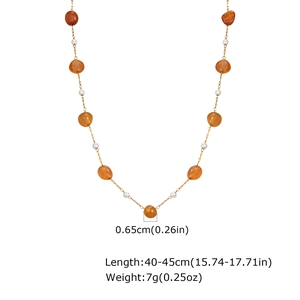 Detail view of gold-plated necklace with amber-colored stones and pearls with dimensions