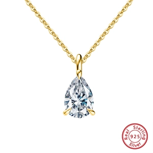 Collier classique en argent S925 avec pendentif zircon poire sur une chaîne dorée