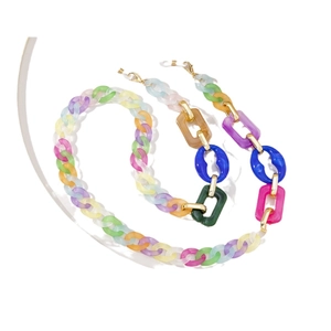 Catenina per occhiali colorata in acrilico con maglie arcobaleno e chiusure dorate