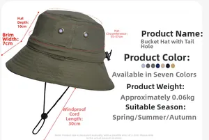 Détail du chapeau de soleil vert armée avec trou pour queue de cheval et mentonnière