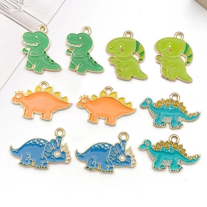 Lot détaillé de 10 pendentifs dinosaures colorés en émail pour bijoux DIY