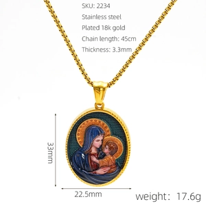 Specifiche del ciondolo ovale religioso placcato oro 18k con dimensioni e dettagli tecnici