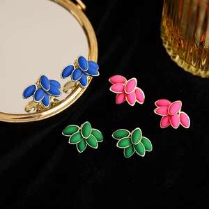 Vintage Flower Petal Copper Stud Earrings For Women 14K Gold Plated Elegant Leaf Shape Colorful Matte Enamel Ear Jewelry Gift