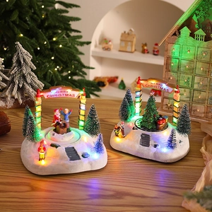 Maisons de Noël musicales avec lumières LED et scènes festives rotatives animées