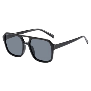 Classic double-bridge pilot sunglasses with black frame and grey lenses for unisex style