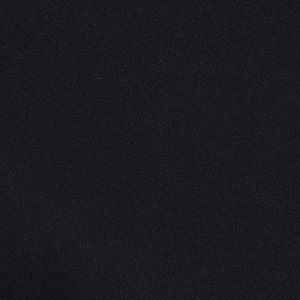 Vue macro de la texture du tissu noir avec motif de tissage détaillé pour robe d'été