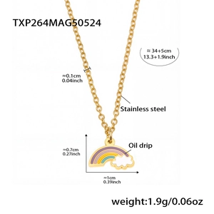 Détails du collier en acier doré avec pendentif nuage arc-en-ciel en émail coloré