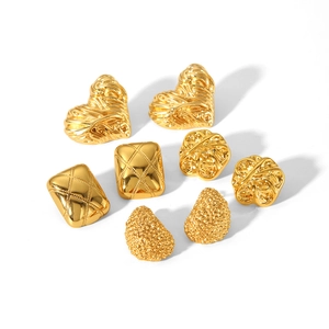 3D textured gold heart earrings and geometric drop earrings made of stainless steel