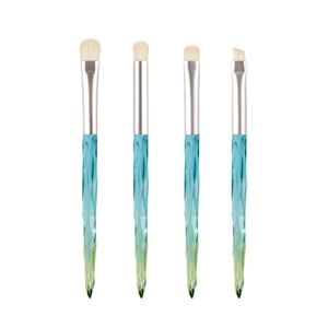 Set di quattro pennelli per trucco con manici blu-verdi effetto ghiaccio e setole beige