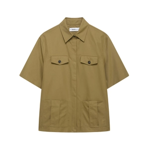 Detail of khaki short-sleeve cargo shirt with four flap pockets and button-front design