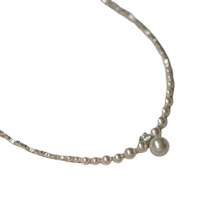 Silver pearl necklace with zircon pendant and elegant metal chain for women