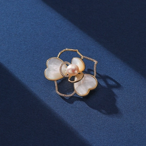 Camelia Bloem Broche Met Kunstparelmoer Hartblaadjes En Kunstparel Strass Sierlijke Sieraden Voor Dames