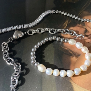 Stackable jewelry set with freshwater pearls, zircon heart pendant and tennis bracelet