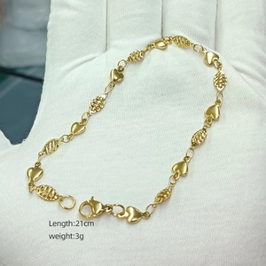 Minimalist gold heart chain bracelet made of stainless steel with lobster clasp length 21cm