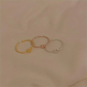 Adjustable S925 sterling silver heart rings in gold, rose gold and silver finishes