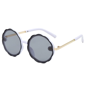 Kids round flower sunglasses with white petal frame and golden metal temples