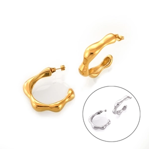Minimalist irregular C-shape hoop earrings in polished gold and silver finishes