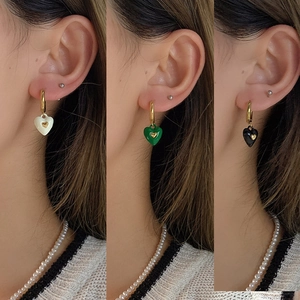 Detailed comparison of heart-shaped oil-drip earrings in white, green and black finish