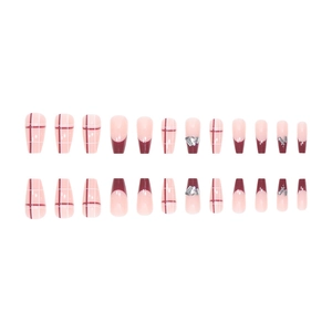 Faux ongles coffin dégradés rose avec motifs à carreaux et strass brillants