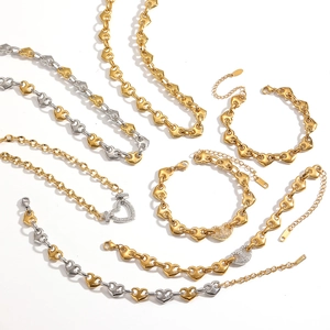 Parure de bijoux en acier inoxydable plaqué or 18k avec colliers et bracelets cœur
