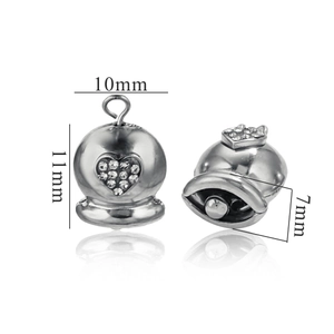 Detailed dimensions of silver stainless steel heart charm with rhinestones for DIY jewelry